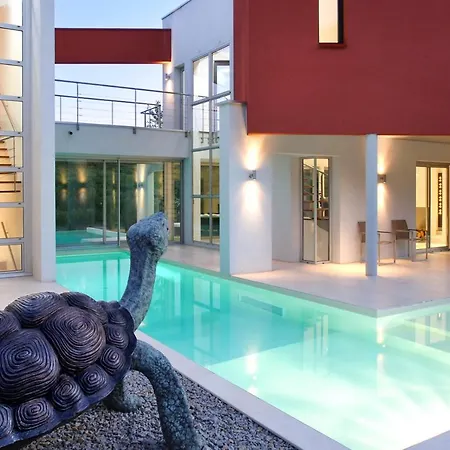 D'exception A Desirat Avec Piscine Privee *