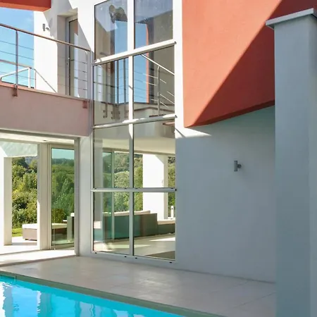 فيلة D'exception A Desirat Avec Piscine Privee