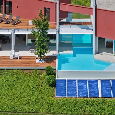 D'exception A Desirat Avec Piscine Privee فيلة *