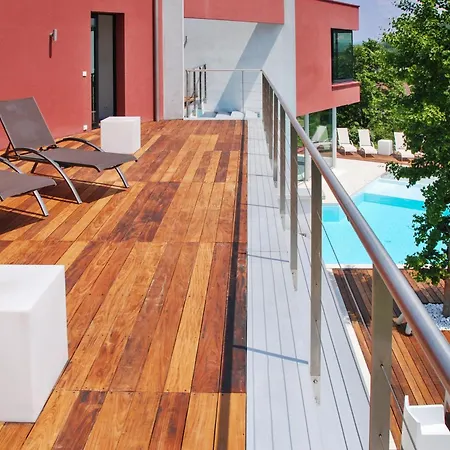 فيلة D'exception A Desirat Avec Piscine Privee Saint-Désirat