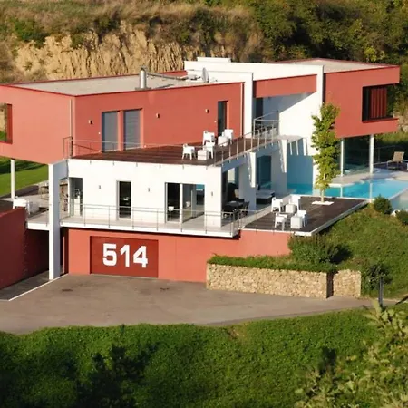 فيلة D'exception A Desirat Avec Piscine Privee